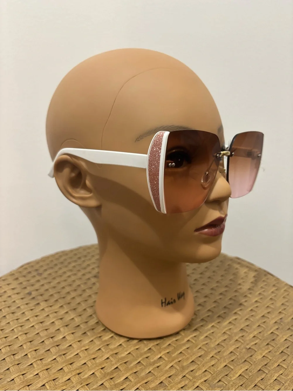 NY Sunglasses White Frame Pink Gradient Lens Women's Oversized
